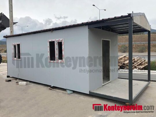 3x7m Hazır Çatılı, Verandalı, WC ve Mutfaklı, Betopanlı Ofis Konteyner- OFS172