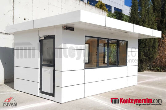 3x5m Kompozit Kaplamalı Ofis ve Güvenlik Konteyneri, Parapet Çatılı, WC, Mutfaklı – KOM113